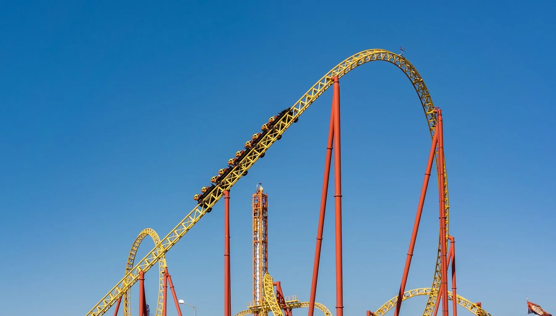 Beyond Numbers: Exploring the Human Factor in Company Valuations